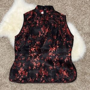 Oriental Sleeveless Mandarin Collar 100% Silk Top Black and Red Size M